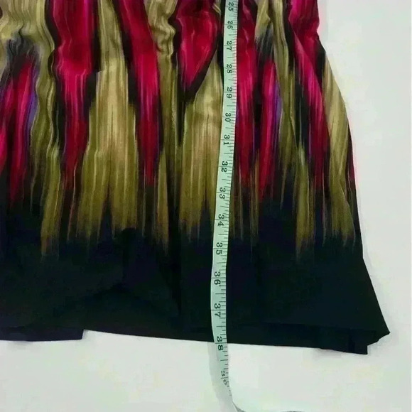 Tahari Arthur Levine Size 10 Cap Sleeve Keyhole Neck Pleated Sheath Dress Black - Picture 3 of 11